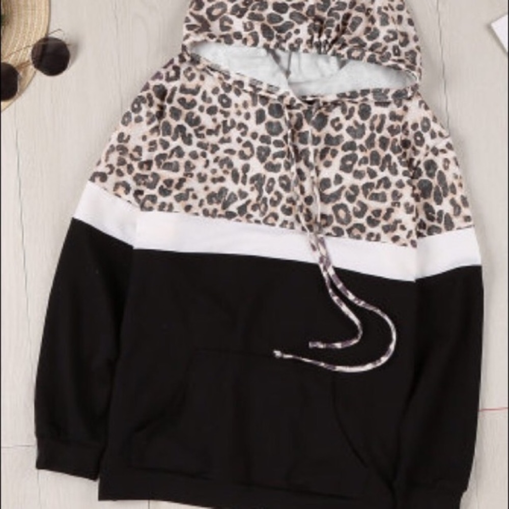 NEW Black & Leopard Color Block Hoodie - Picture 4 of 8